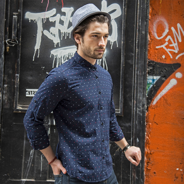 Street Style vs. Classic Fashion: Finding the Right Look for You